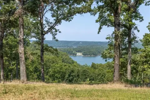 Rogers Land with Lake View