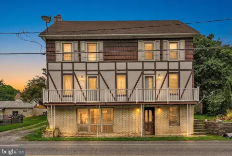 Duplex with Mixed-Commercial Zoning