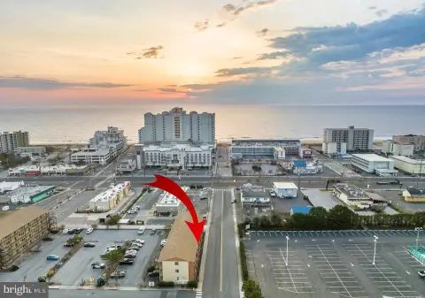 Studio Condo Near Boardwalk