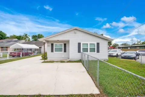 Duplex with Separate Meters