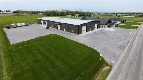 Commercial Property with Expansion Potential