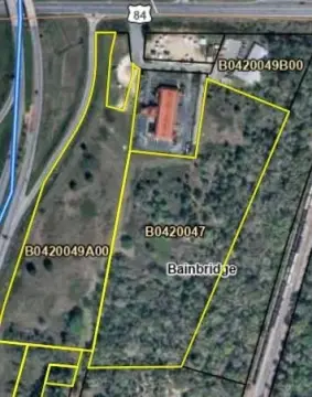 Commercial Land with High Visibility