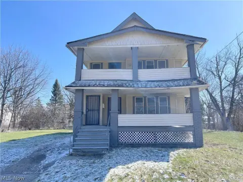 Spacious Cleveland Duplex Opportunity