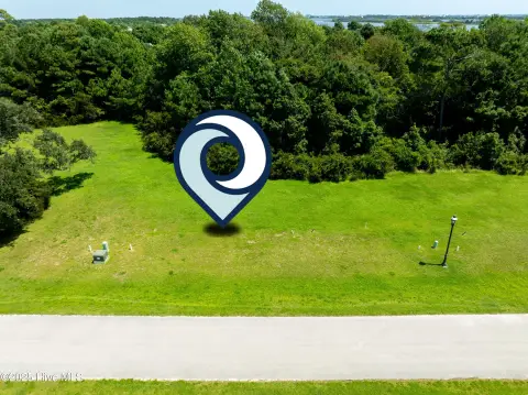 Residential Land in Holly Ridge