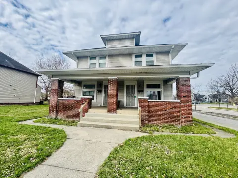 Updated Duplex in Willard Park