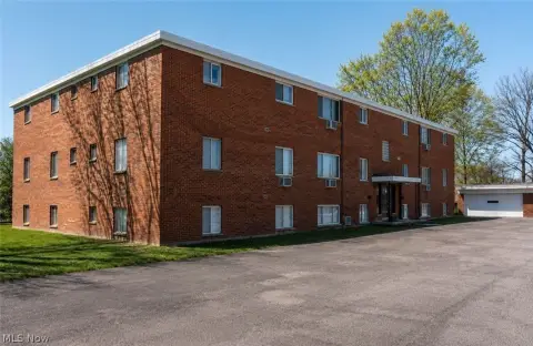 12-Unit Renovated Apartment Building