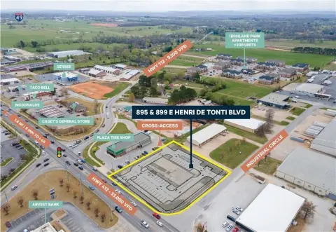 Retail Space in Springdale