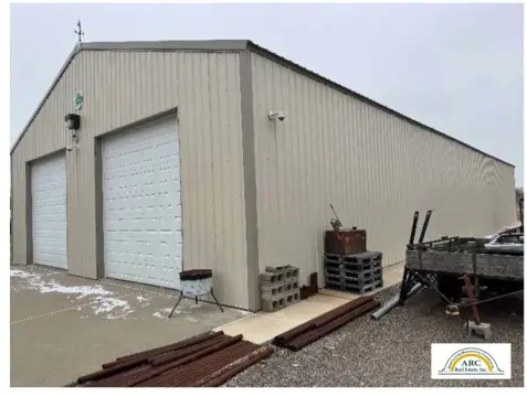 Insulated Radiant-Heated Warehouse
