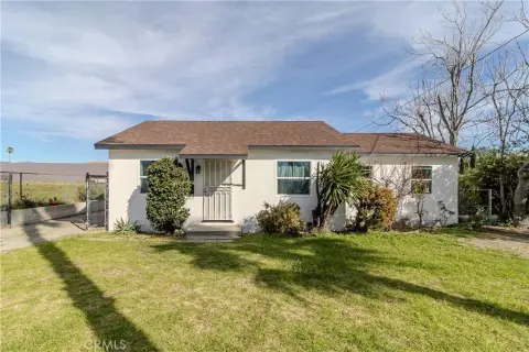 Fontana Duplex on Large Lot