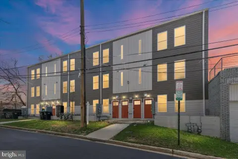Modern Duplex Townhome in DC