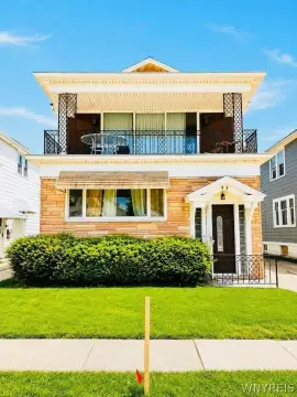 Duplex with Private Balcony
