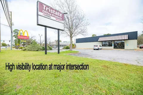 Commercial Land in High-Traffic Area