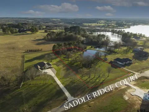 Athens Acreage in Gated Community