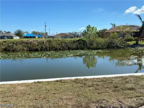 Cape Coral Waterfront Buildable Lot