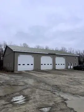 Millerton Commercial Property with Versatility