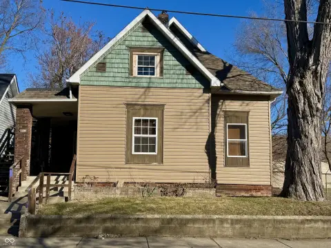 Muncie Triplex Near Downtown