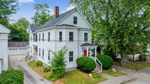 Victorian Triplex with Garages