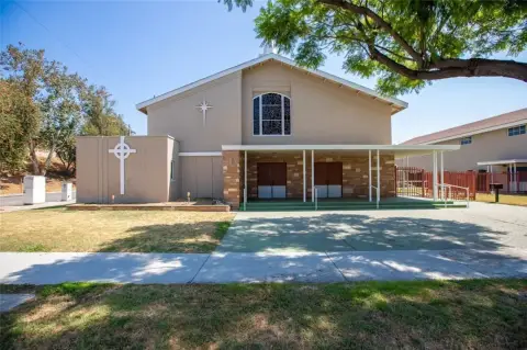 Versatile Church Property in Long Beach