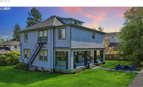 Sellwood/Moreland 5-Plex with Development Potential