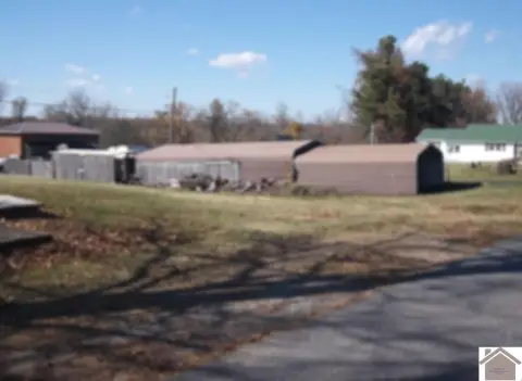 Commercial Property in Downtown Bardwell