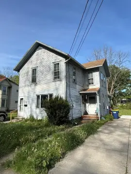 Waverly Duplex with Updated Interiors