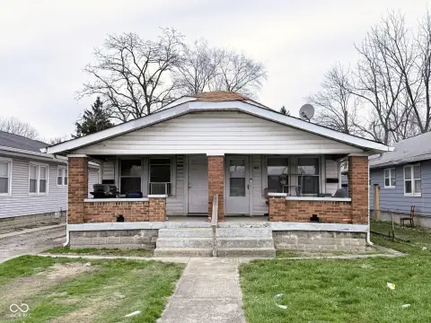 1-Bedroom Duplex with Washer Hookups