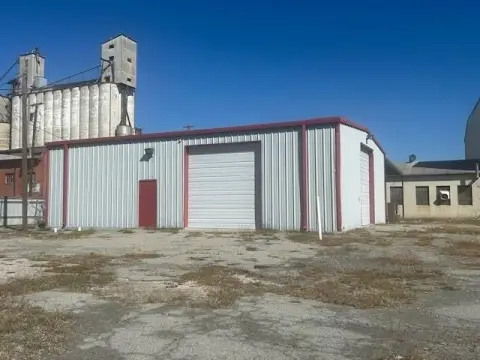 Sherman Warehouse with Office Space