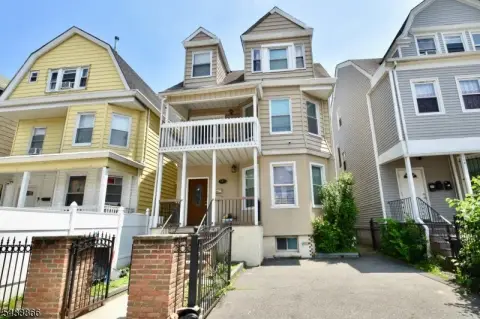Three-Story Under/Over Duplex