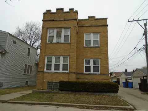 Chicago Multifamily Building For Sale