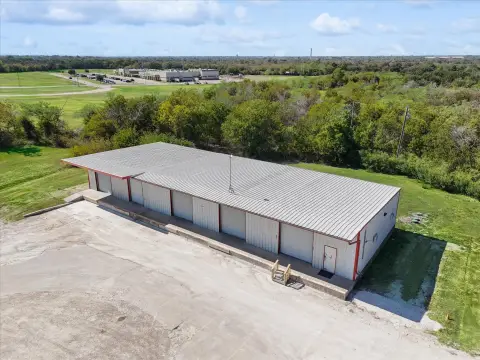 Light Industrial Warehouse with Office