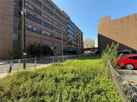 CBD Corner Lot Near Quarter