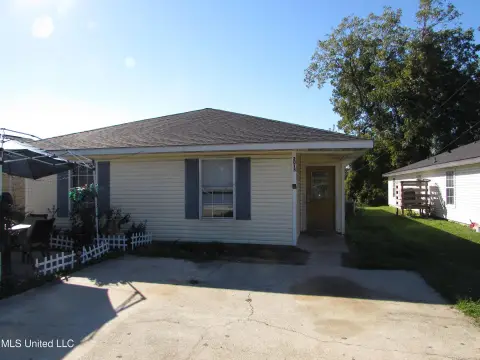 Gulfport Duplex - Income Opportunity