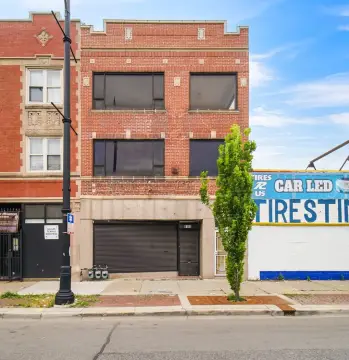Mixed-Use Building on Cottage Grove