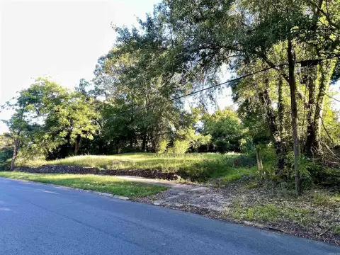 Residential Lot in Historic Camden