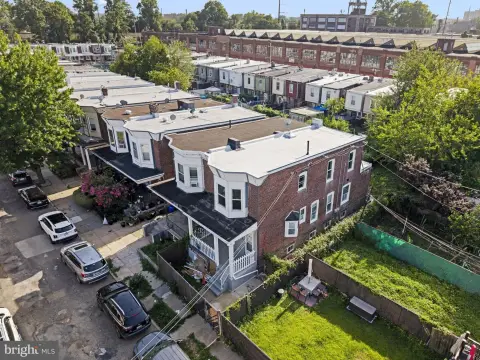 Porch-Front Twin Duplex
