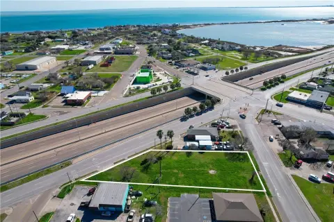 Highway Frontage Land in Portland, TX
