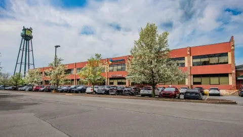Flex Space Building with Highway Access
