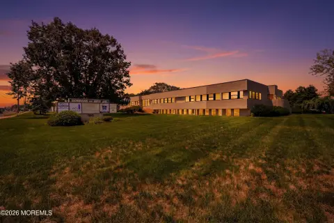 Office/Retail Building with Parking