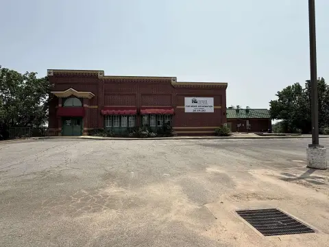 Freestanding Restaurant Building