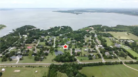 Buildable Residential Lot in Denison