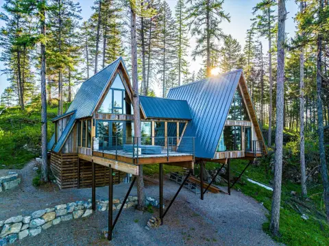 Whitefish Land with Guest House