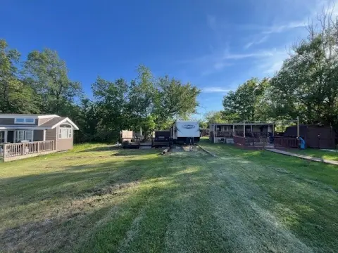 Seneca Land Near Community Amenities