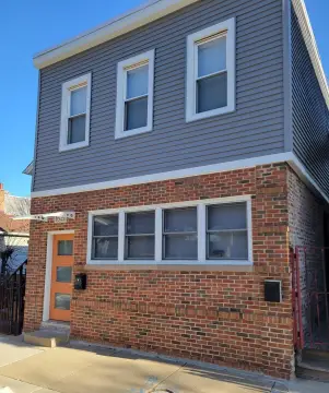 Updated Two-Flat in Chicago Arts District