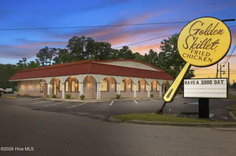 Drive-Through Restaurant with Dining Room
