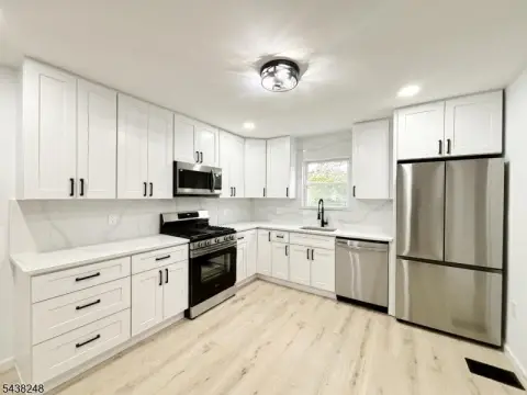 Updated Duplex with Fenced Backyard
