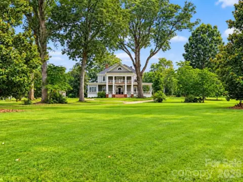 Historic Wedding Venue Estate