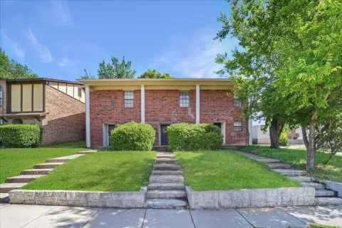 Fully Leased Triplex Income Property