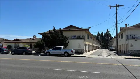Four-Unit Quadplex