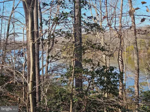 Waterfront Land Lot with Creek Access