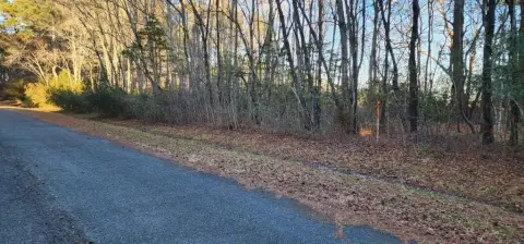 Buildable Lot in Captain's Cove